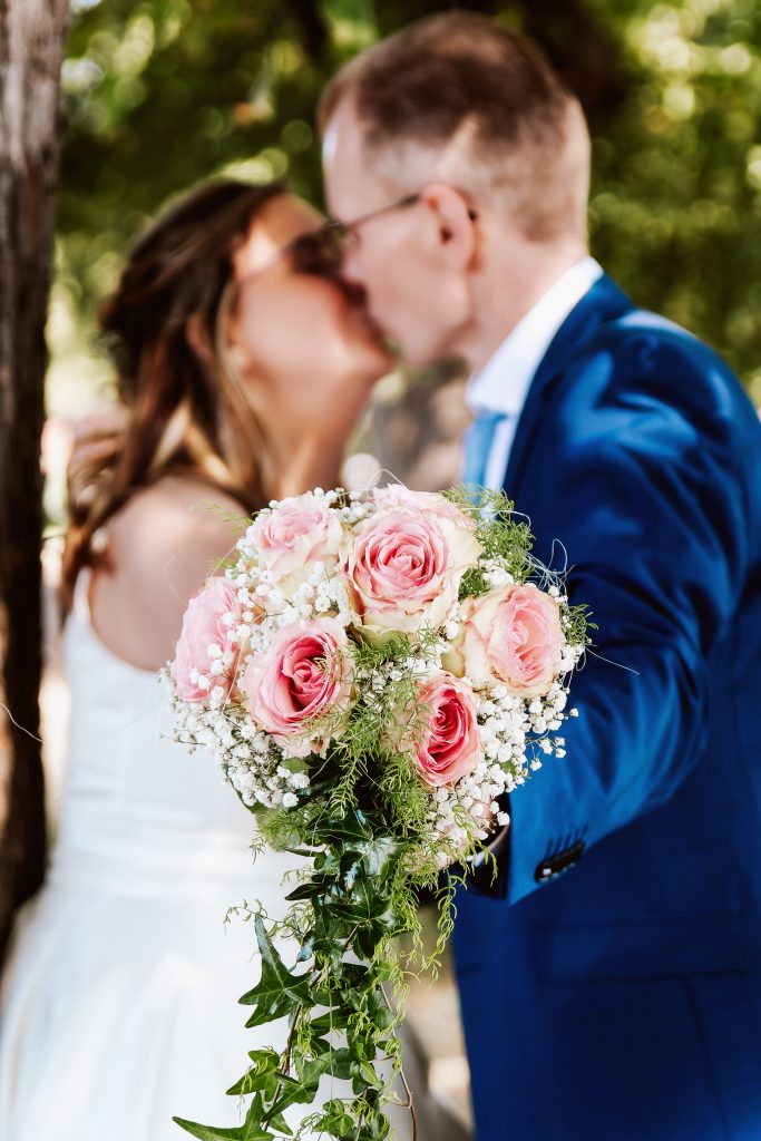 Kerstin & Dominik – Sommerliche Hochzeit im Standesamt Wahlstedt